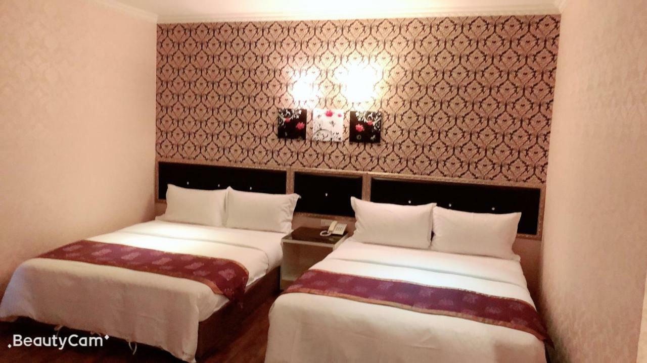 Jungle City Motel 嘉義市 エクステリア 写真